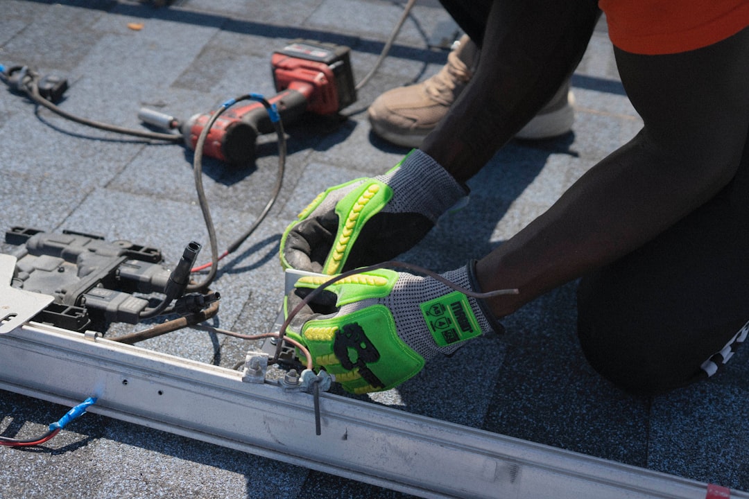 roof repairs tampa in Roof Contractor Tampa